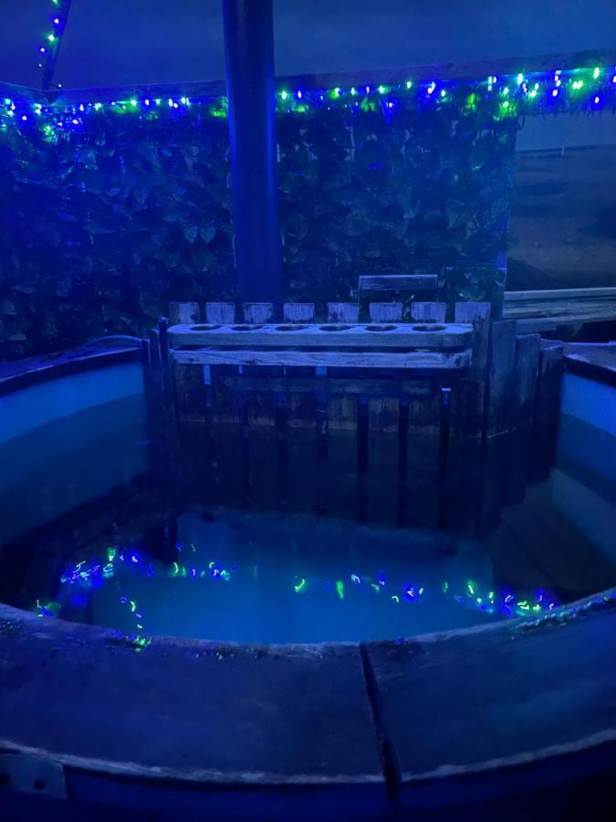 Gamrie Croft B&B Accommodation With Hot Tub מראה חיצוני תמונה